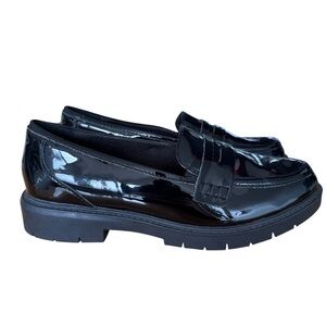 Clarks Westlynn Ayla Black Patent Lug Sole Loafers Womens size 10
